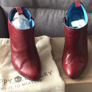 Poppy Barley The Classic Bootie Ruby Red. Size 8.